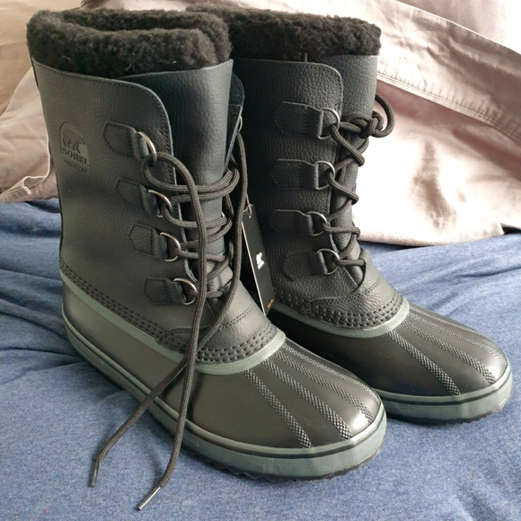 Sorel Men's Waterproof Winter Boots, US size 11.5 - Picture 2 of 8